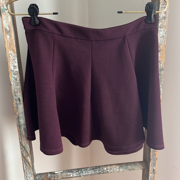 EUC GAP size S flared skirt Purple - Picture 6 of 6